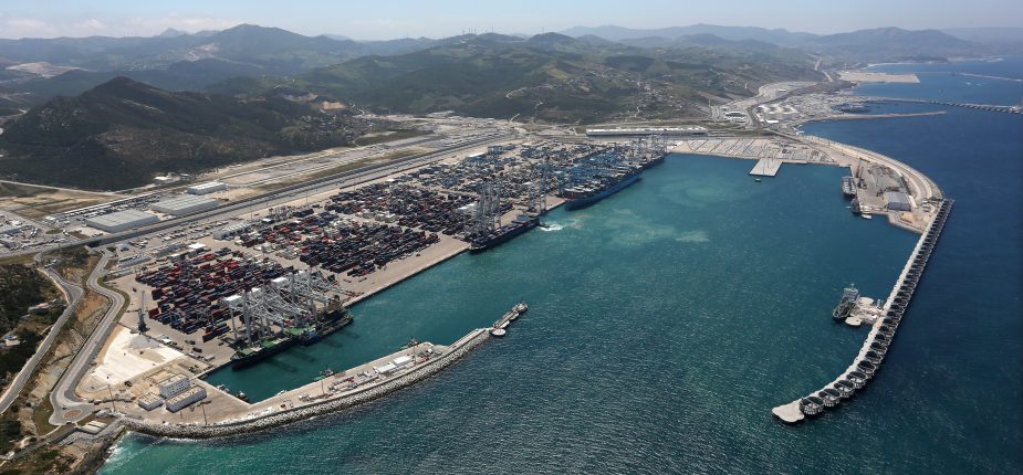 Source : https://lnt.ma/tanger-med-bat-record-de-trafic-de-passagers/
